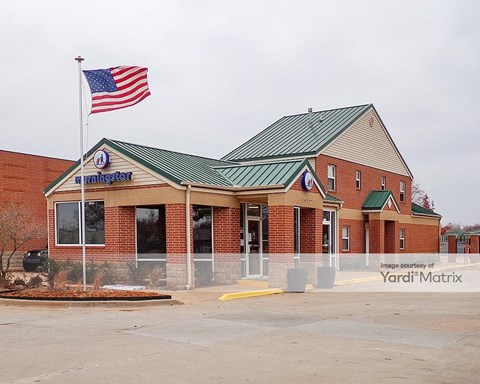 Storage Units for Rent available at 1000 North Santa Fe, Edmond, OK 73003