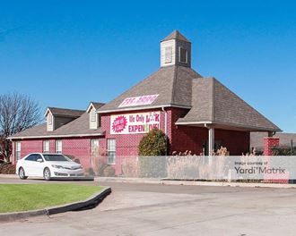 Storage Units for Rent available at 1011 SW 134Th Street, Oklahoma City, OK 73170