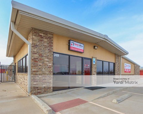 Storage Units for Rent available at 2409 North Sara Road, Yukon, OK 73099