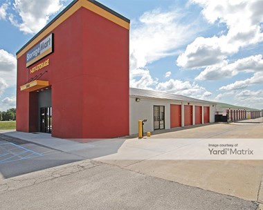 Storage Units for Rent available at 465 SE Oldham Pkwy, Lees Summit, MO 64081 Photo Gallery 1