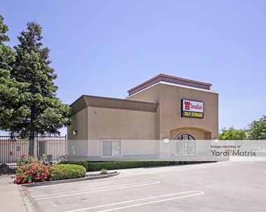 Storage Units for Rent available at 2118 East Dr. Martin Luther King Jr. Blvd, Stockton, CA 95205 Photo Gallery 1