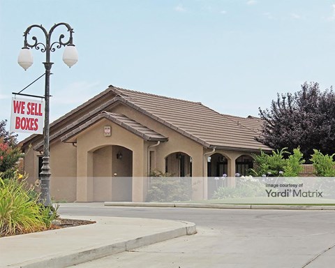 Storage Units for Rent available at 3245 South Chestnut Avenue, Fresno, CA 93725