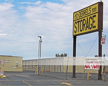 Storage Units for Rent available at 1800 West Belmont Avenue, Fresno, CA 93728 Photo Gallery 1