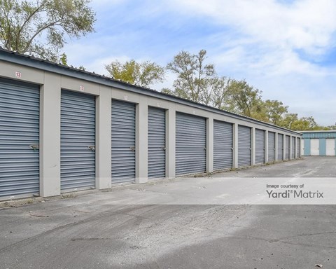 Storage Units for Rent available at 5279 Dixie Hwy, Waterford, MI 48329