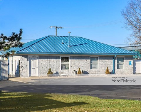 Storage Units for Rent available at 12851 Inkster Road, Livonia, MI 48150