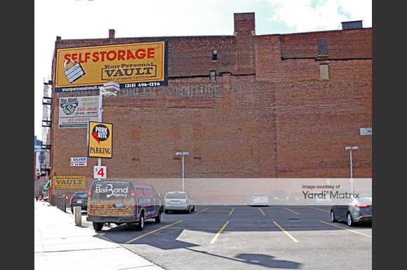 Your Personal Vault 432 Mechanic Street Detroit Rentcafe