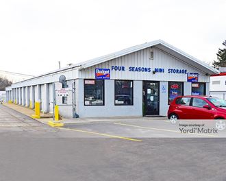 Storage Units for Rent available at 4679 Dixie Hwy, Waterford, MI 48329
