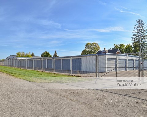 Storage Units for Rent available at 1555 North Milford Road, Highland, MI 48357