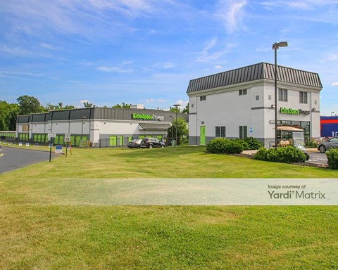 Storage Units for Rent available at 588 NJ-38 Route, Maple Shade, NJ 08052