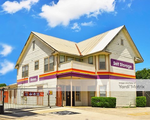 Storage Units for Rent available at 13403 Wetmore Road, San Antonio, TX 78247