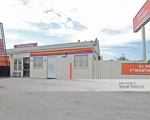 Storage Units for Rent available at 109 East 31St Street, Independence, MO 64055