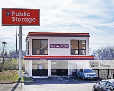 Storage Units for Rent available at 1539 South Old Highway 94, St Charles, MO 63303 - Photo Gallery 1