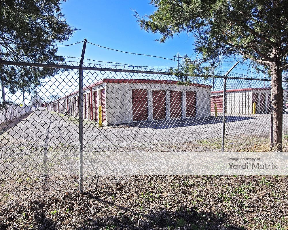 Bar Storage 2611 Mockingbird Lane Granite City Rentcafe