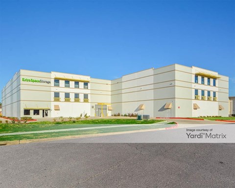 Storage Units for Rent available at 7835 West Sam Houston Pkwy North, Houston, TX 77040