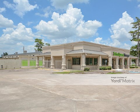 Storage Units for Rent available at 13033 Jones Road, Houston, TX 77070