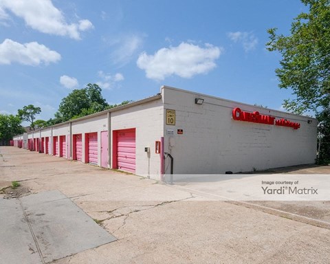 Storage Units for Rent available at 3735 Mangum Road, Houston, TX 77092