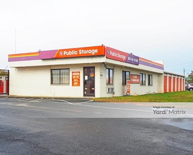 Storage Units for Rent available at 1508 Ashley Road, Charlotte, NC 28208 - Photo Gallery 1