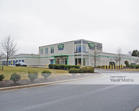 Storage Units for Rent available at 3939 West Market Street, Greensboro, NC 27407