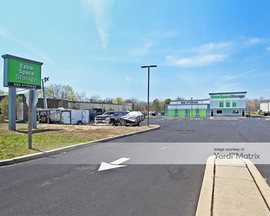 Storage Units for Rent available at 1864 US- 9, Toms River, NJ 08755 Photo Gallery 1