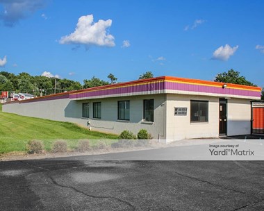 Storage Units for Rent available at 3677 East Kemper Road, Sharonville, OH 45241 - Photo Gallery 1