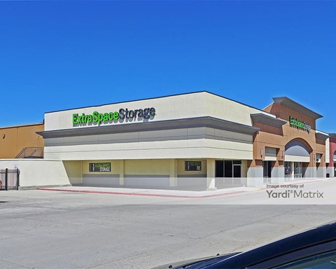 Storage Units for Rent available at 5572 Van Winkle, Salt Lake City, UT 84117