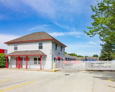 Storage Units for Rent available at 41250 Garfield Road, Clinton Township, MI 48038