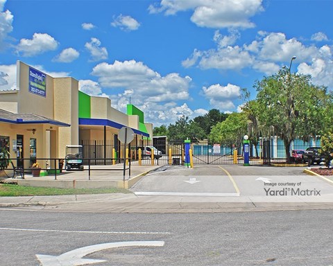 Storage Units for Rent available at 2401 SW 17Th Road, Ocala, FL 34471