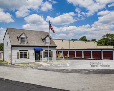 Storage Units for Rent available at 5700 Wooster Pike, Cincinnati, OH 45227 - Photo Gallery 1