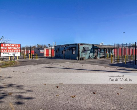 Storage Units for Rent available at 12835 East Fwy, Houston, TX 77015