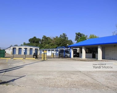 Storage Units for Rent available at 11053 Eastex Fwy, Houston, TX 77093 - Photo Gallery 1