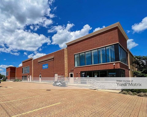 Storage Units for Rent available at 1910 East Algonquin Road, Algonquin, IL 60102