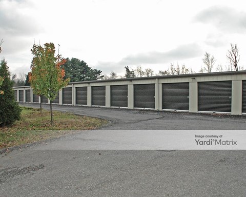 Storage Units for Rent available at 617 Moon Clinton Road, Coraopolis, PA 15108
