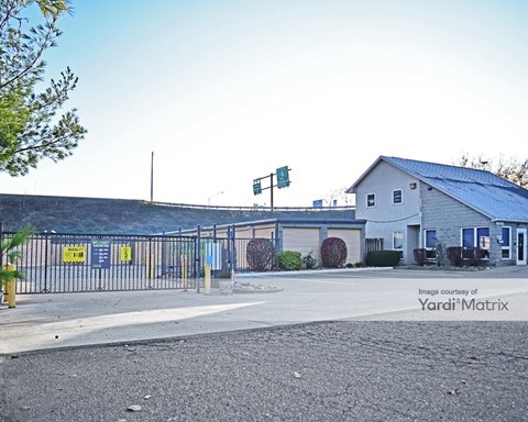 Storage Units for Rent available at 15 Landings Drive, Pittsburgh, PA 15238