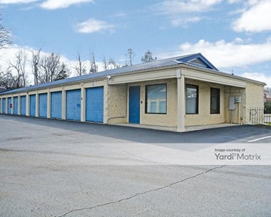 Storage Units for Rent available at 10638 Deerbrook Drive, Knoxville, TN 37922 - Photo Gallery 1