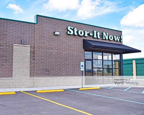 Storage Units for Rent available at 11270 Delaware Pkwy, Crown Point, IN 46307