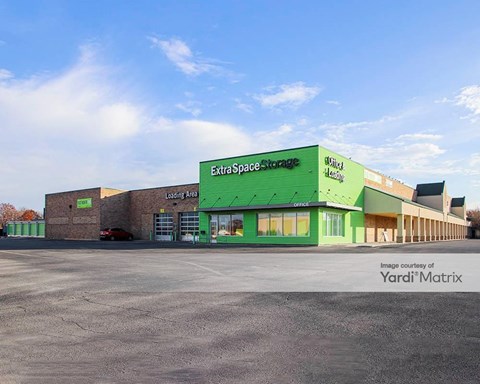 Storage Units for Rent available at 3355 Sheridan Road, Zion, IL 60099