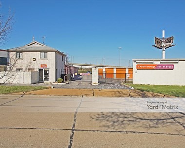 Storage Units for Rent available at 4653 World Parkway Circle, St Louis, MO 63134 Photo Gallery 1