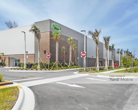 Storage Units for Rent available at 1440 South Dixie Hwy, Hollywood, FL 33020