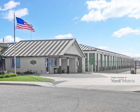 Storage Units for Rent available at 1800 Dockery Avenue, Selma, CA 93662