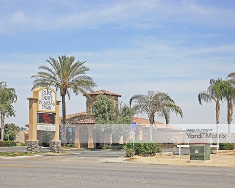 Storage Units for Rent available at 5250 Knudsen Drive, Bakersfield, CA 93308