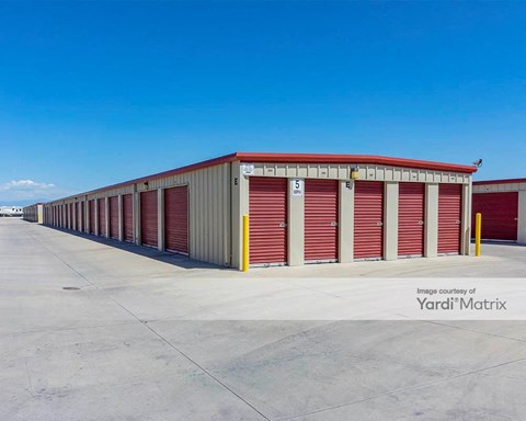 Storage Units for Rent available at 120 South Beech Avenue, Shafter, CA 93263