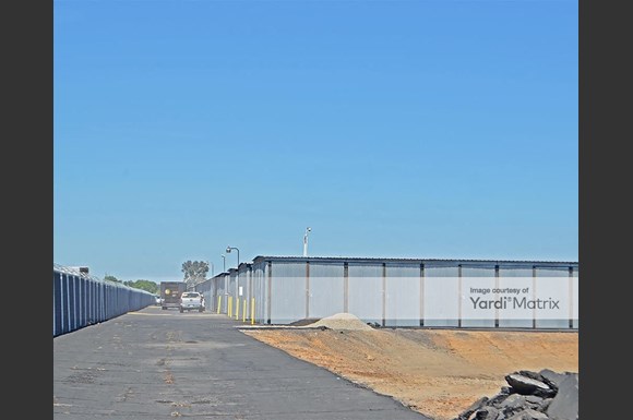 Derrel S Mini Storage 4783 North Golden State Blvd Fresno Rentcafe