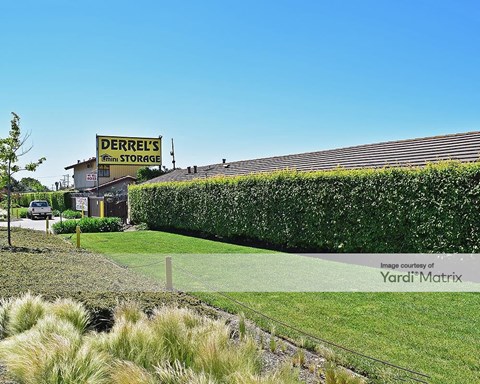 Storage Units for Rent available at 1919 South Airport Way, Stockton, CA 95206