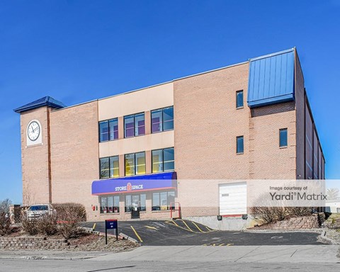 Storage Units for Rent available at 515 West 9Th Street, Newport, KY 41071