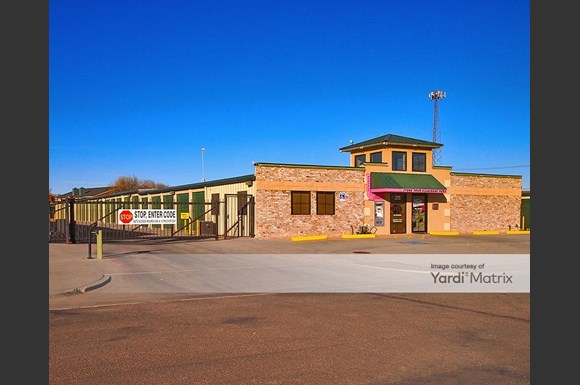 Sparky S Storage Solutions 7550 Golden Pond Place Amarillo Rentcafe