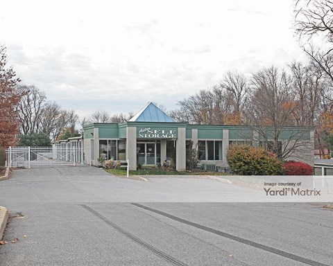 Storage Units for Rent available at 100 Racoosin Drive, Aston, PA 19014