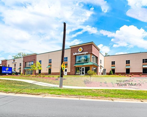 Storage Units for Rent available at 3265 Robinhood Road, Winston Salem, NC 27106