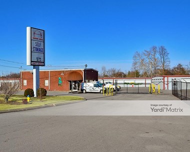 Storage Units for Rent available at 2129 Mercury Blvd, Murfreesboro, TN 37130 - Photo Gallery 1