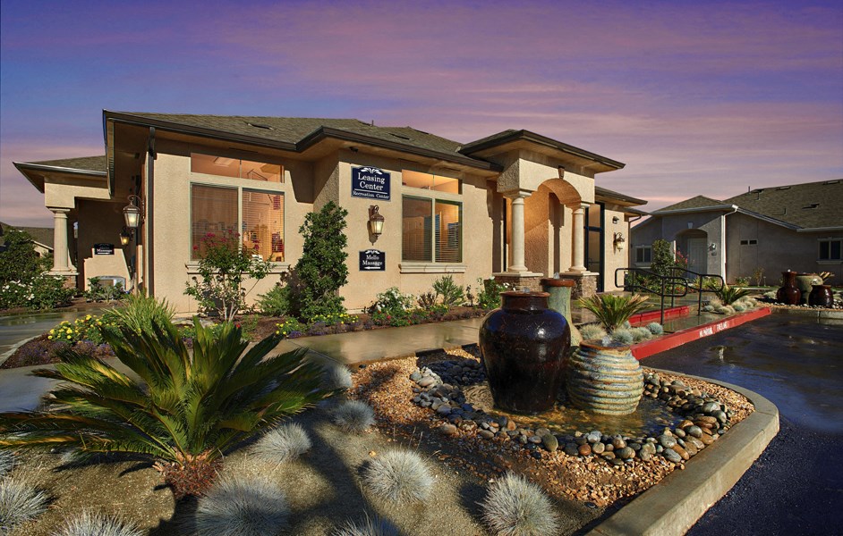 Leasing Center and Clubhouse