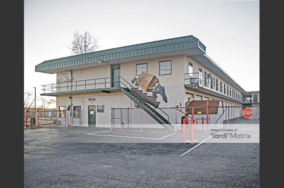 Storage Units In Centereach New York From 72 Extra Space Storage
